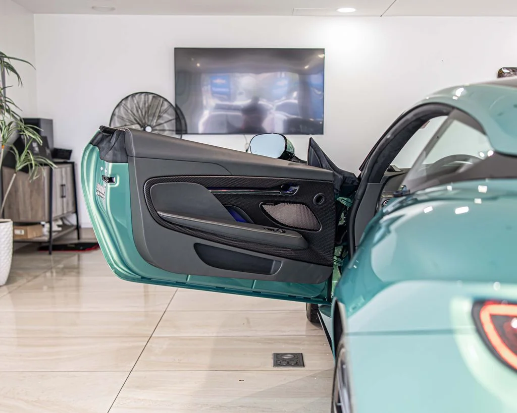 Used 2025 Green Aston Martin DB12 image 32