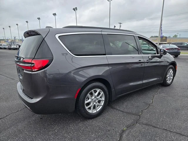 Used 2022 Gray Chrysler Touring L image 8