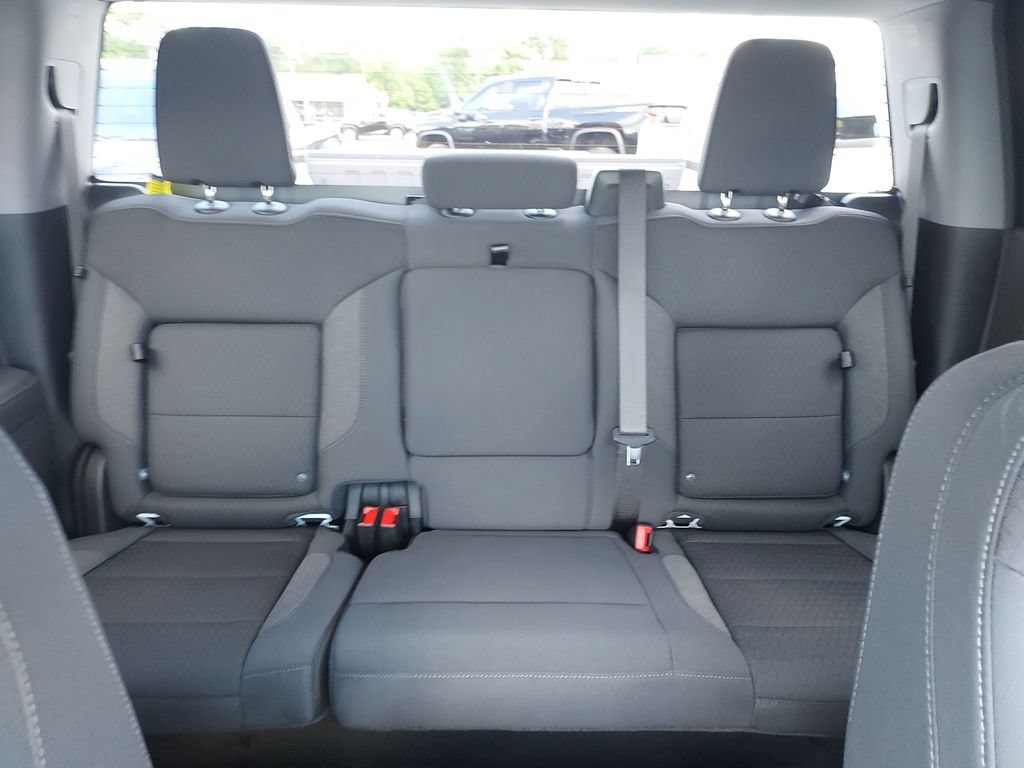 New 2026 Summit White GMC Elevation image 13