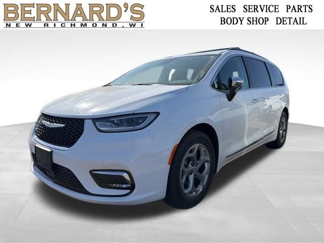 2023 Chrysler Pacifica Limited's photo