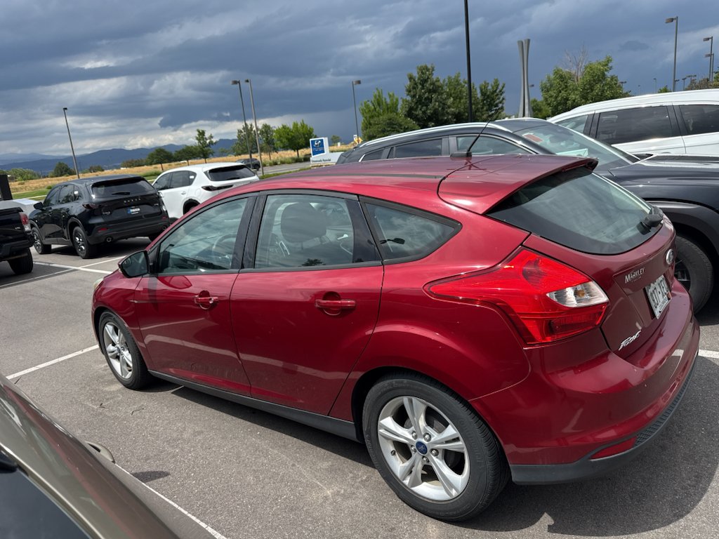 Used 2014 Maroon Ford SE image 7