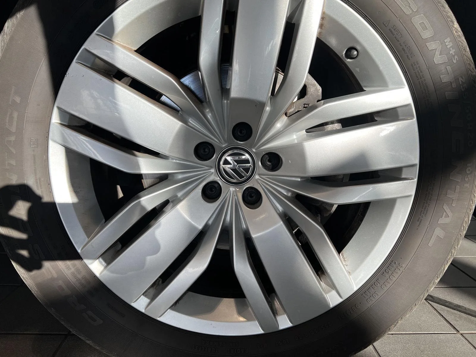 Used 2019 Pure White Volkswagen 3.6L V6 SEL image 11