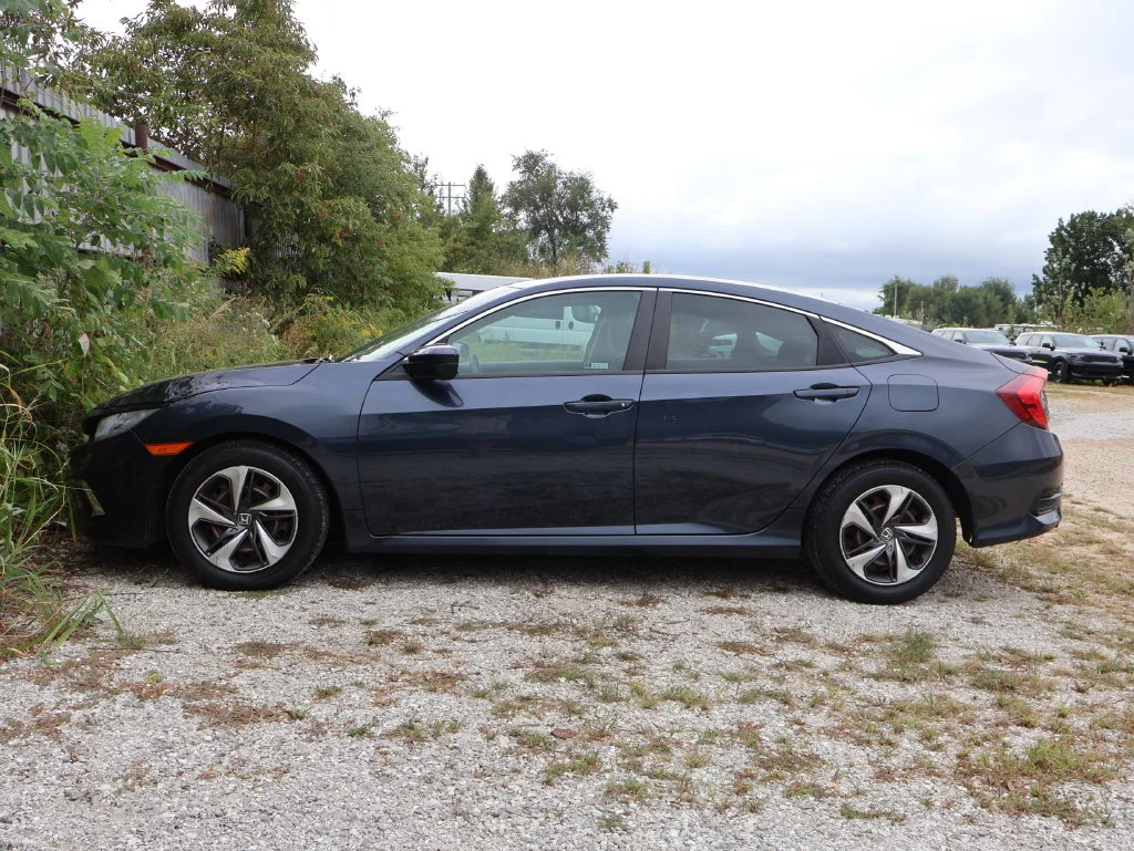 Used 2019 Blue Honda LX image 11