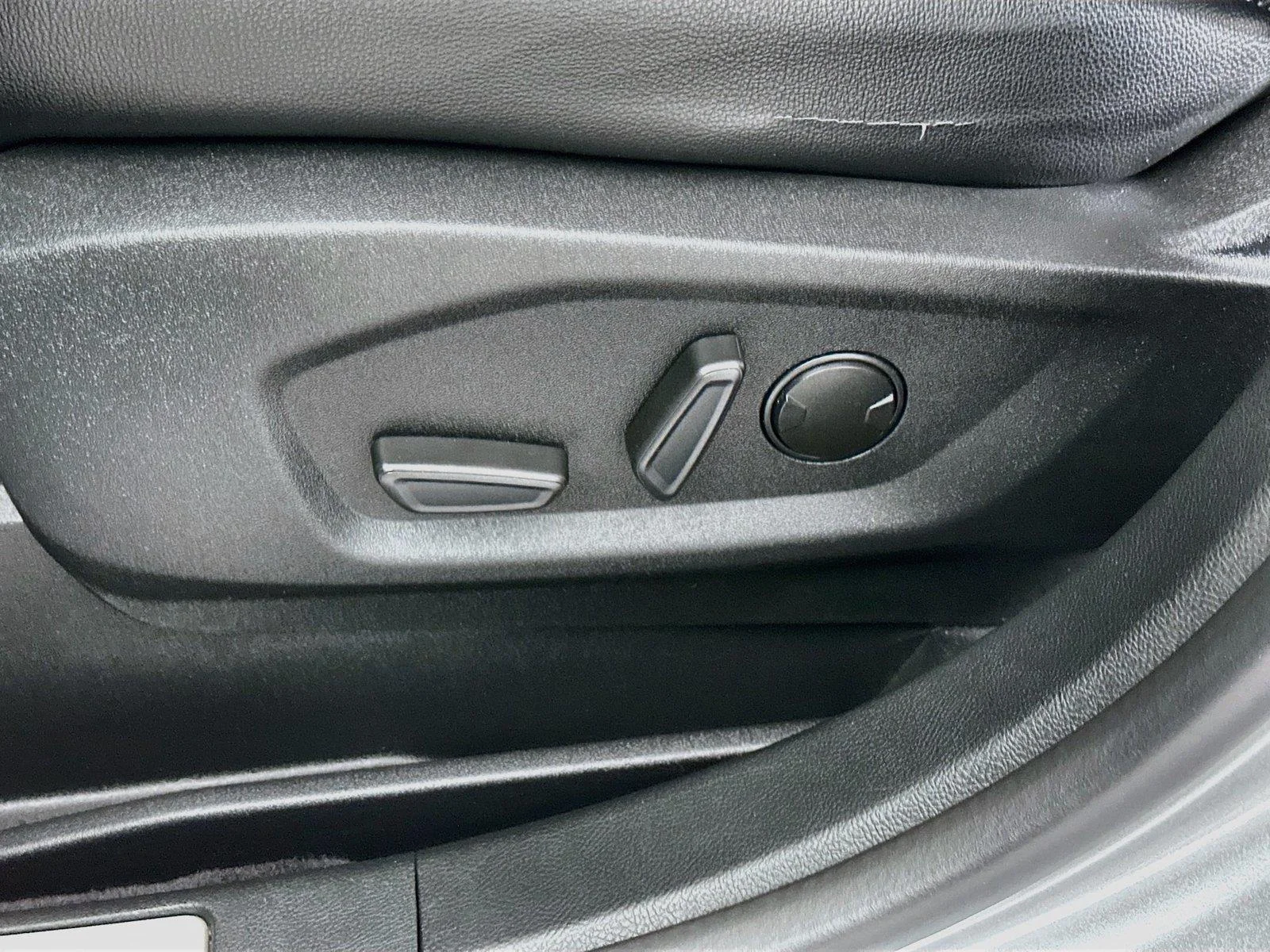 Used 2023 Iconic Silver Metallic Ford Titanium image 22