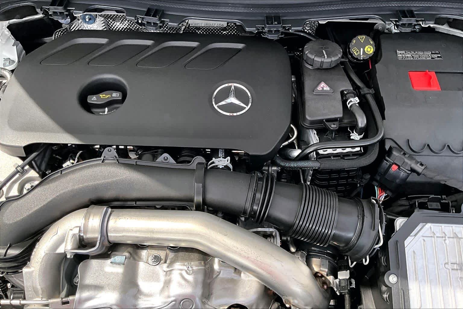 New 2026 Polar White Mercedes-Benz GLA 250 image 19