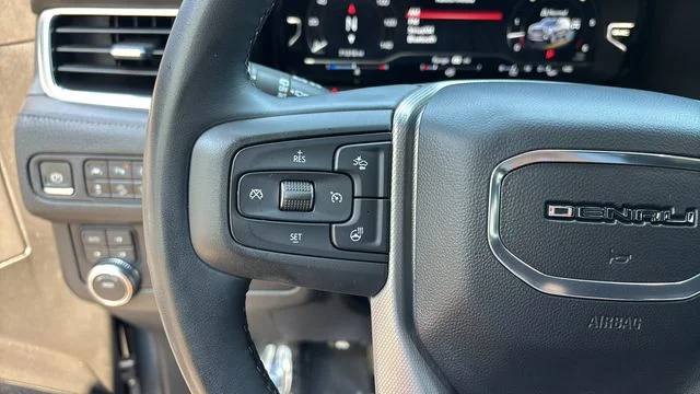 Used 2023 Silver GMC Denali image 23