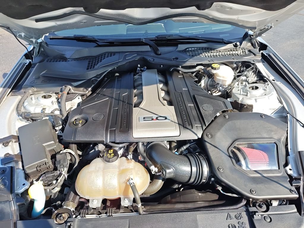 Used 2019 Silver Ford GT Premium image 24