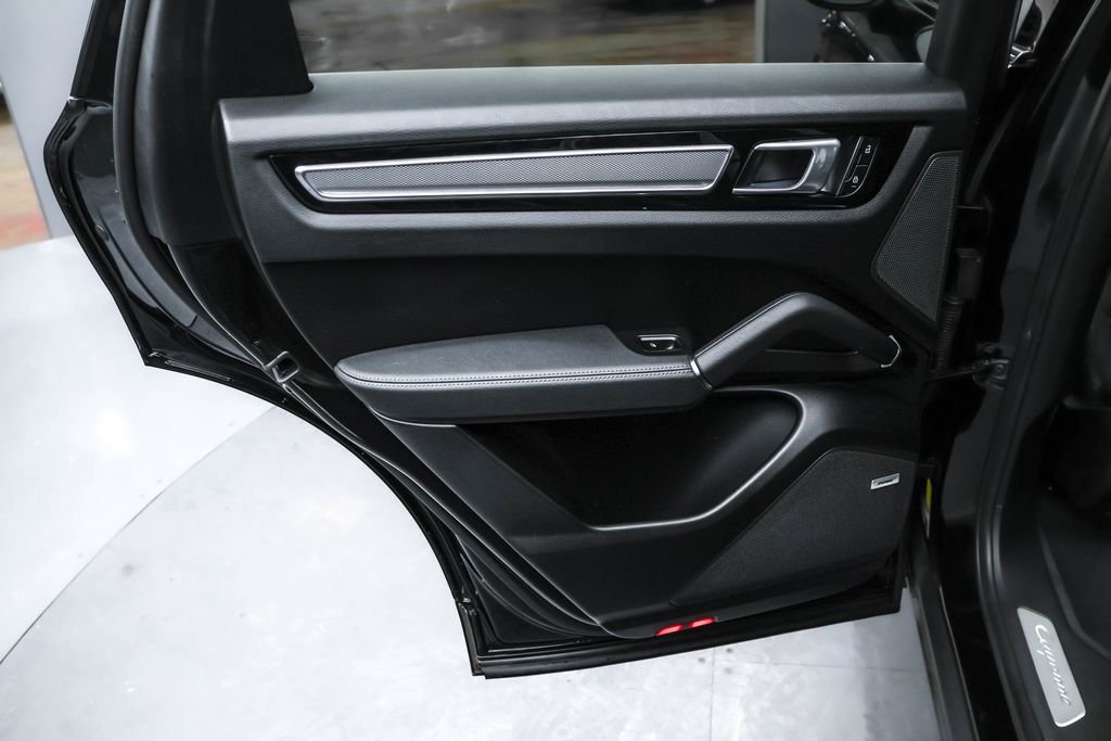 Used 2022 Black Porsche Platinum Edition image 27