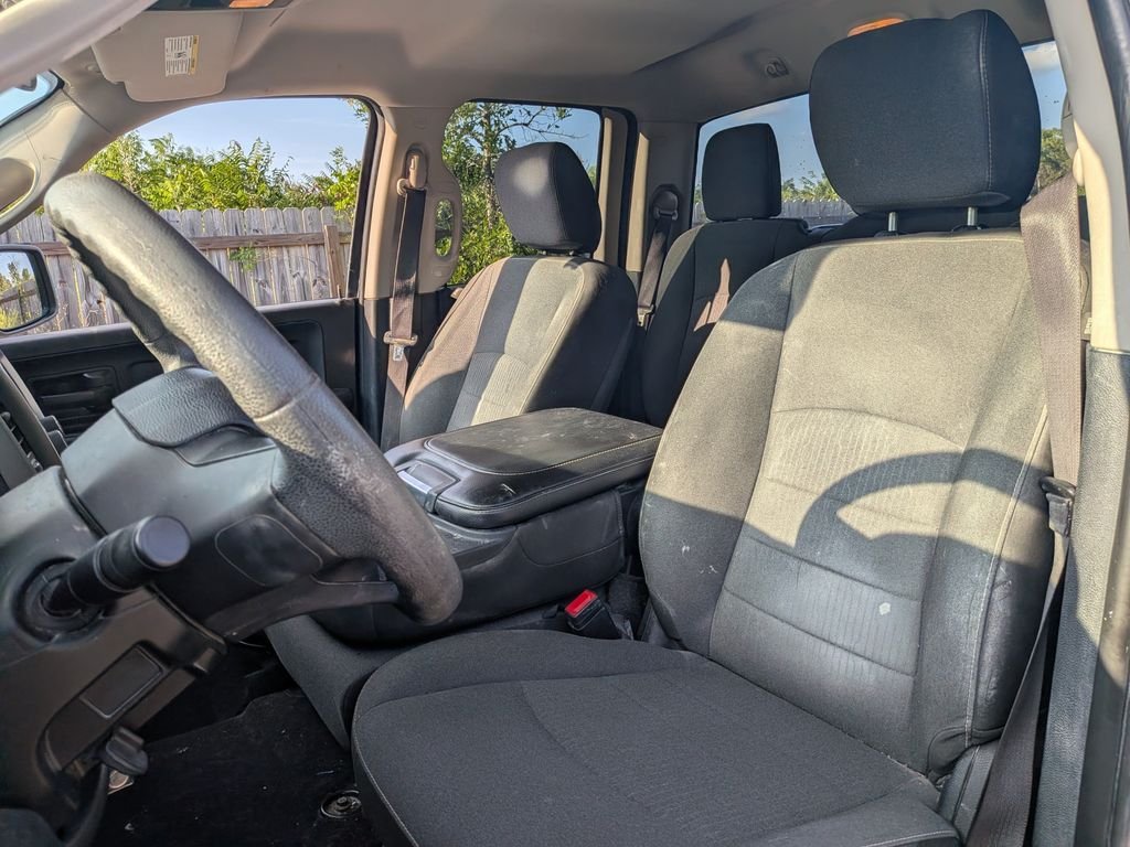 Used 2021 Silver Ram Tradesman image 12
