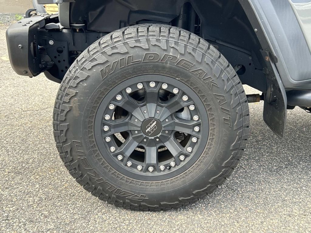 Used 2021 Gray Jeep Sport image 9