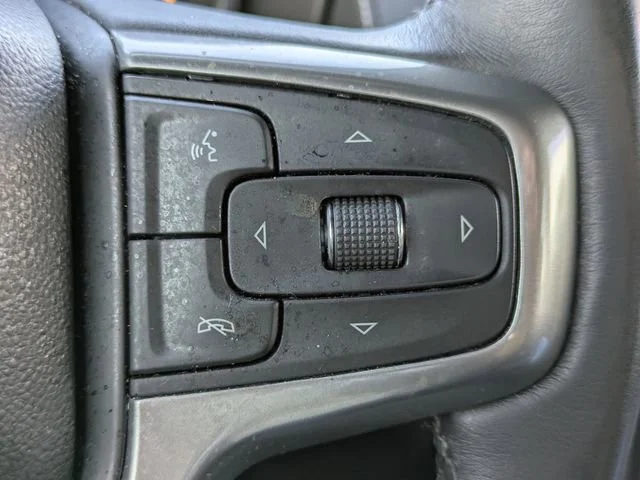 Used 2022 Black Chevrolet Premier image 31