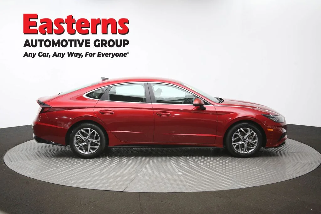 Used 2023 Red Hyundai SEL image 45