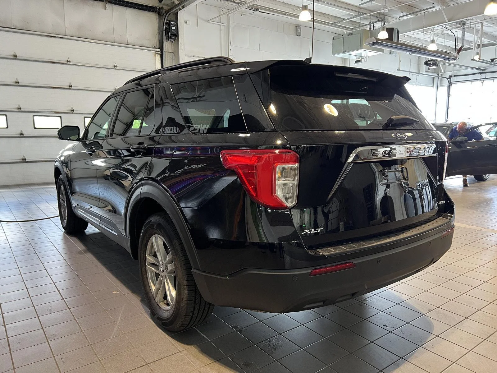 Used 2024 Agate Black Ford XLT image 5