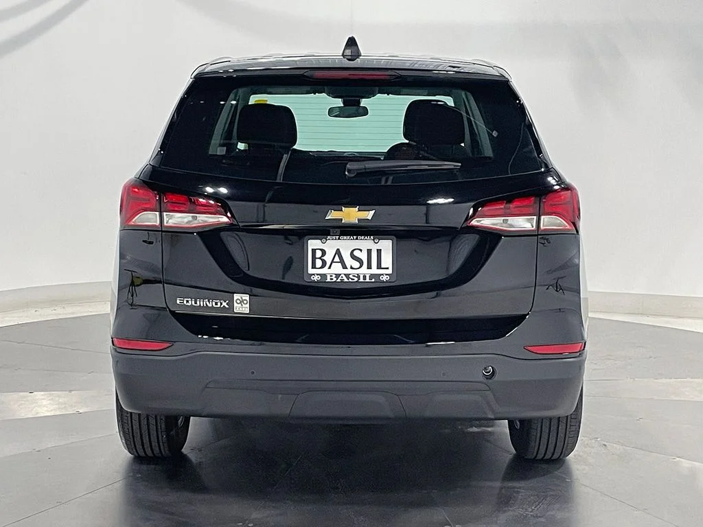 Used 2022 Black Chevrolet LS image 12