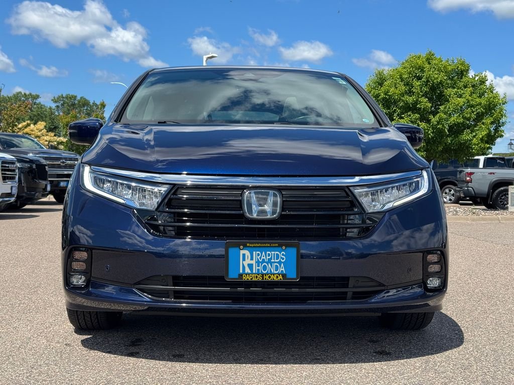Used 2023 Honda Odyssey Touring with VIN 5FNRL6H86PB073963 for sale in Coon Rapids, Minnesota