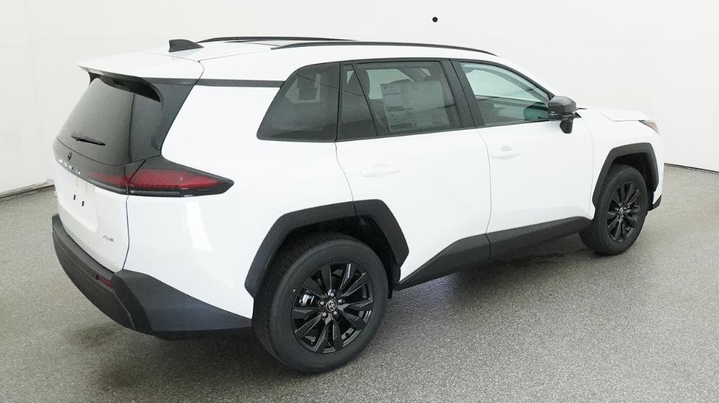 New 2026 Ice Cap Toyota XLE Premium image 7