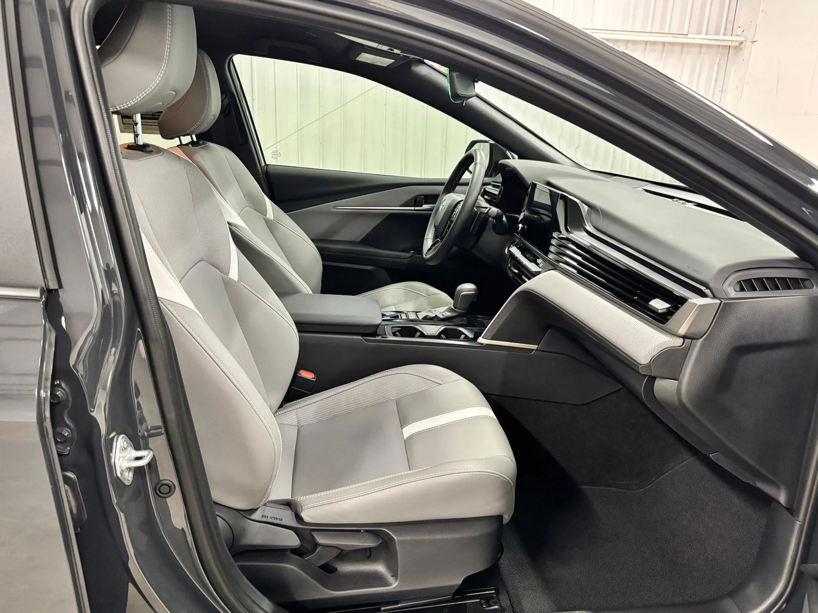 Used 2026  Toyota SE image 21