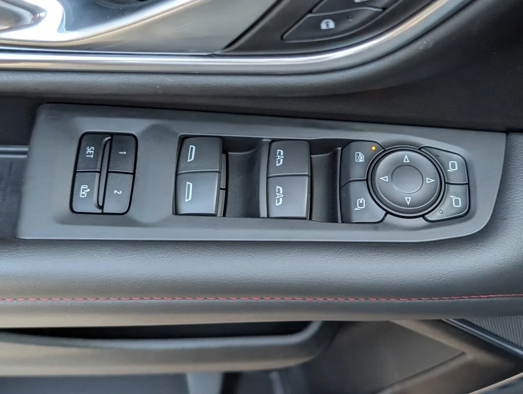 2022 Chevrolet Suburban RST - Photo 19