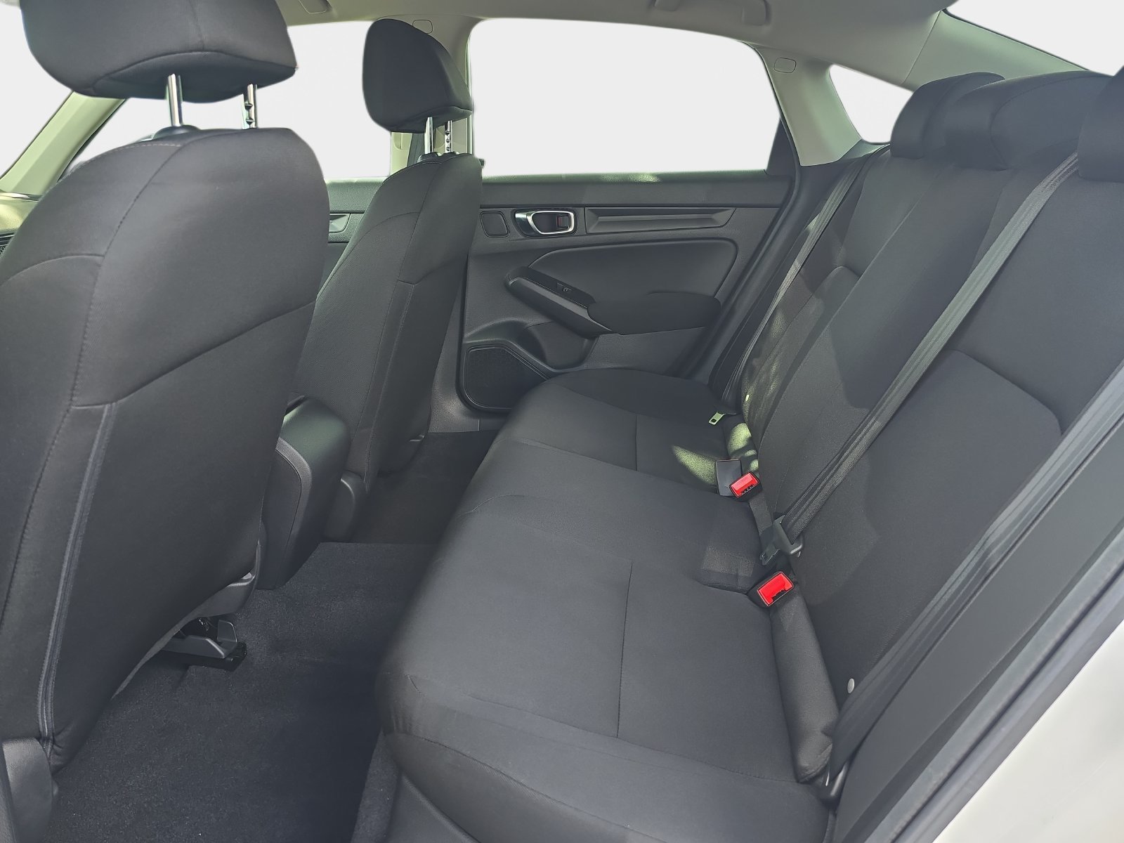 Used 2025 White Honda LX image 17
