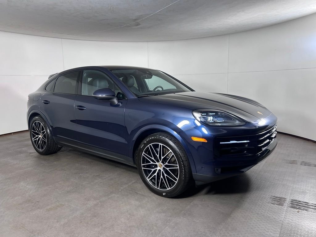 Certified Used 2024  Porsche  image 9