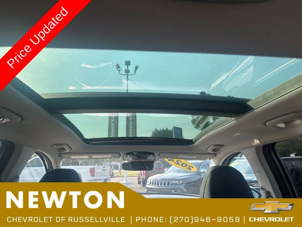 Used 2024 Shimmering Silver Hyundai Limited image 22
