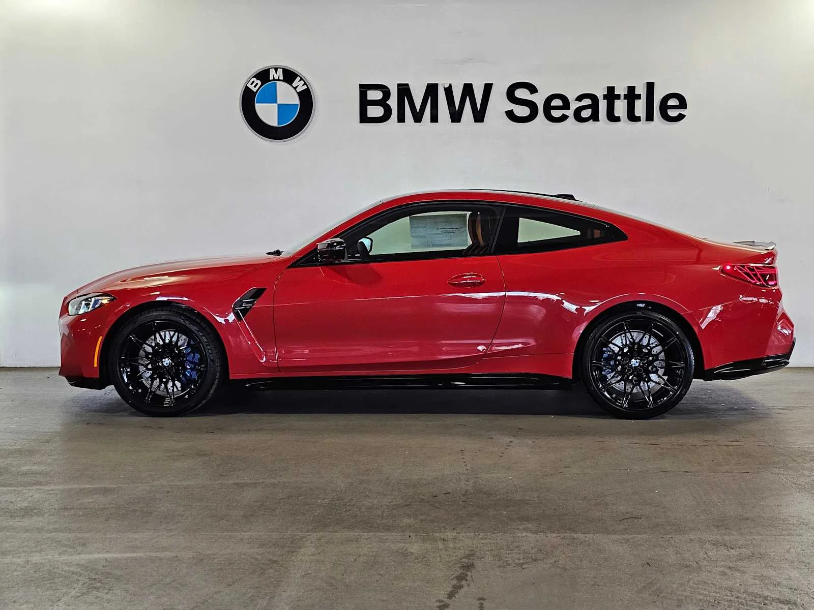New 2026 Toronto Red Metallic BMW Competition xDrive image 2