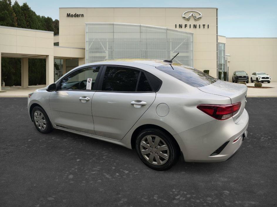 Used 2021 Silky Silver Kia S image 6