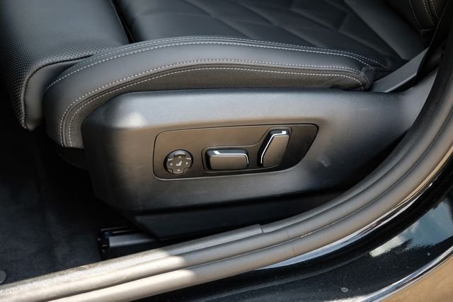 Used 2025 Black BMW 530i image 45