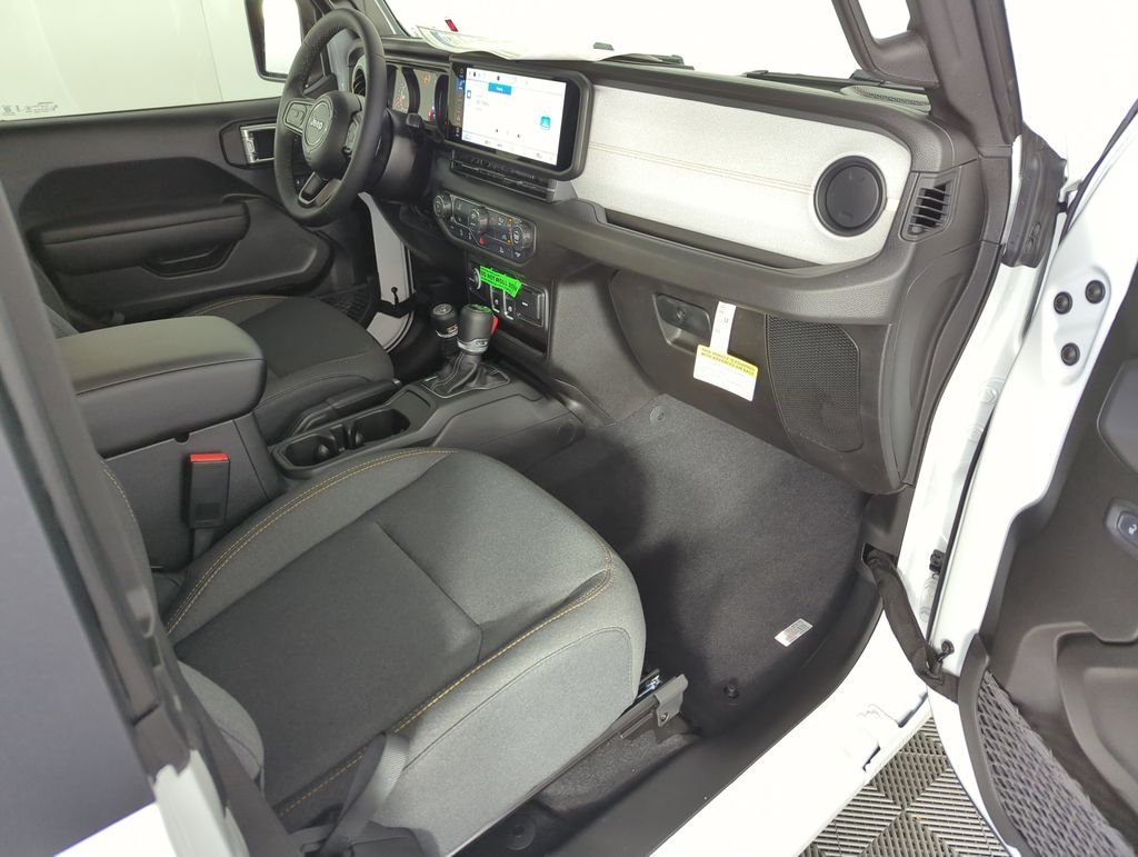 New 2026 Bright White Clear-Coat Exterior Paint Jeep Sport S image 31