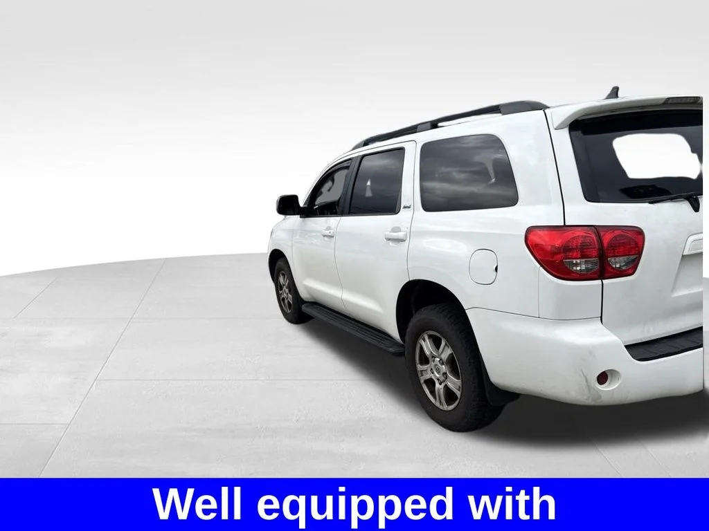Used 2015 White Toyota SR5 image 3