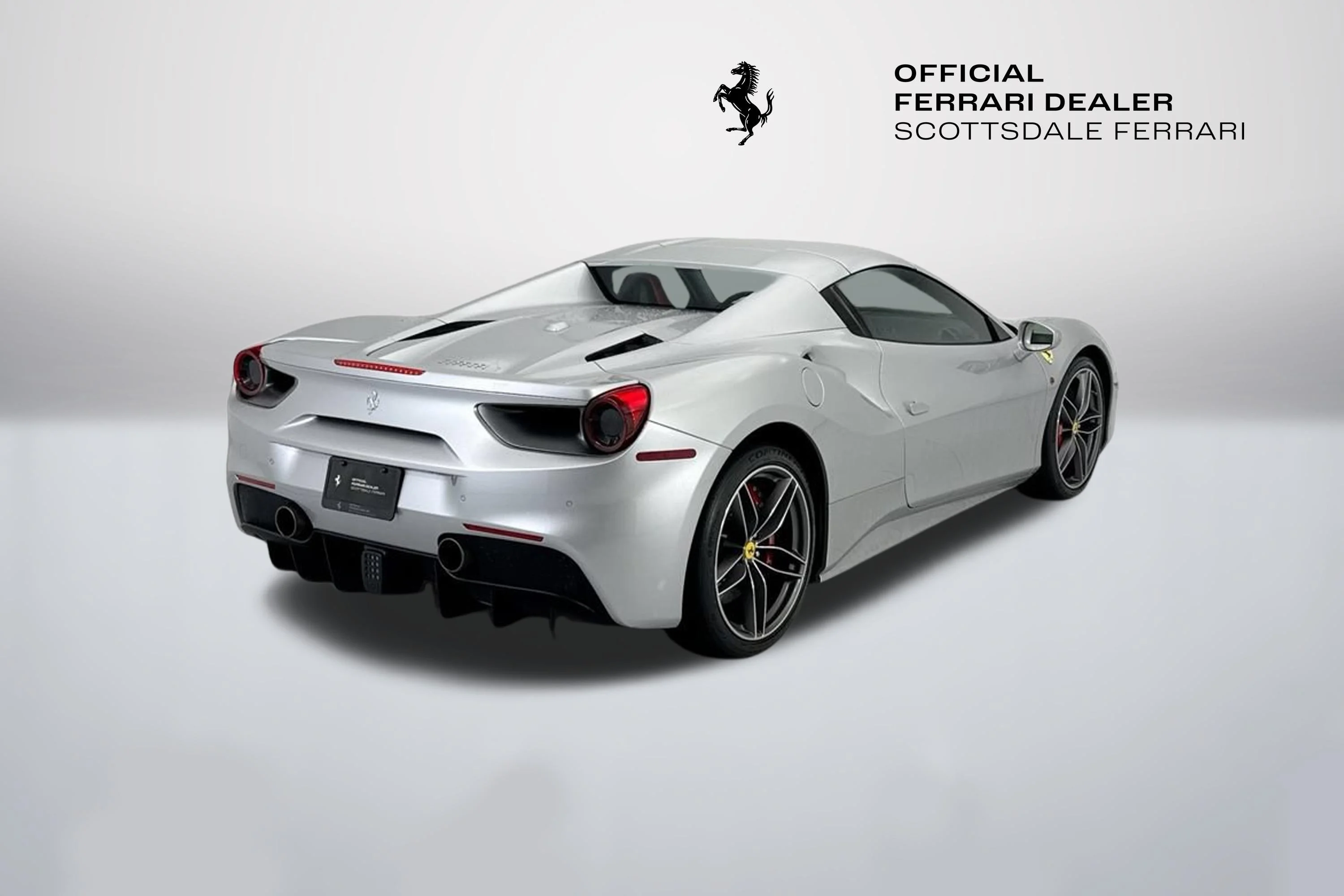 Used 2018 Argento Nurburgring Ferrari  image 13