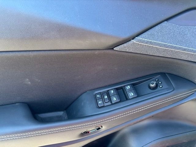 New 2026 Red Hot Pearl-Coat Exterior Paint Jeep Laredo image 10