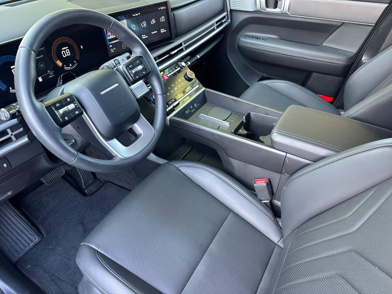 New 2026 White Hyundai SEL AWD image 9