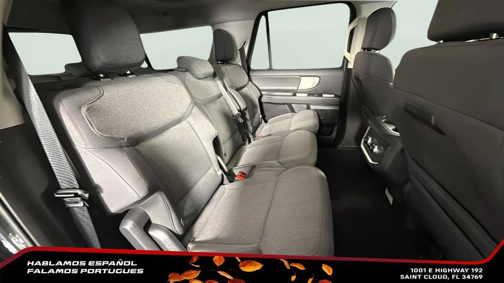 Used 2025  Ford Active image 33