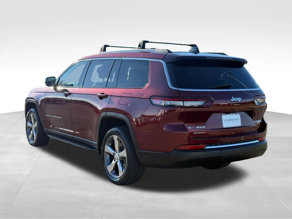Used 2022 Red Jeep Limited image 3