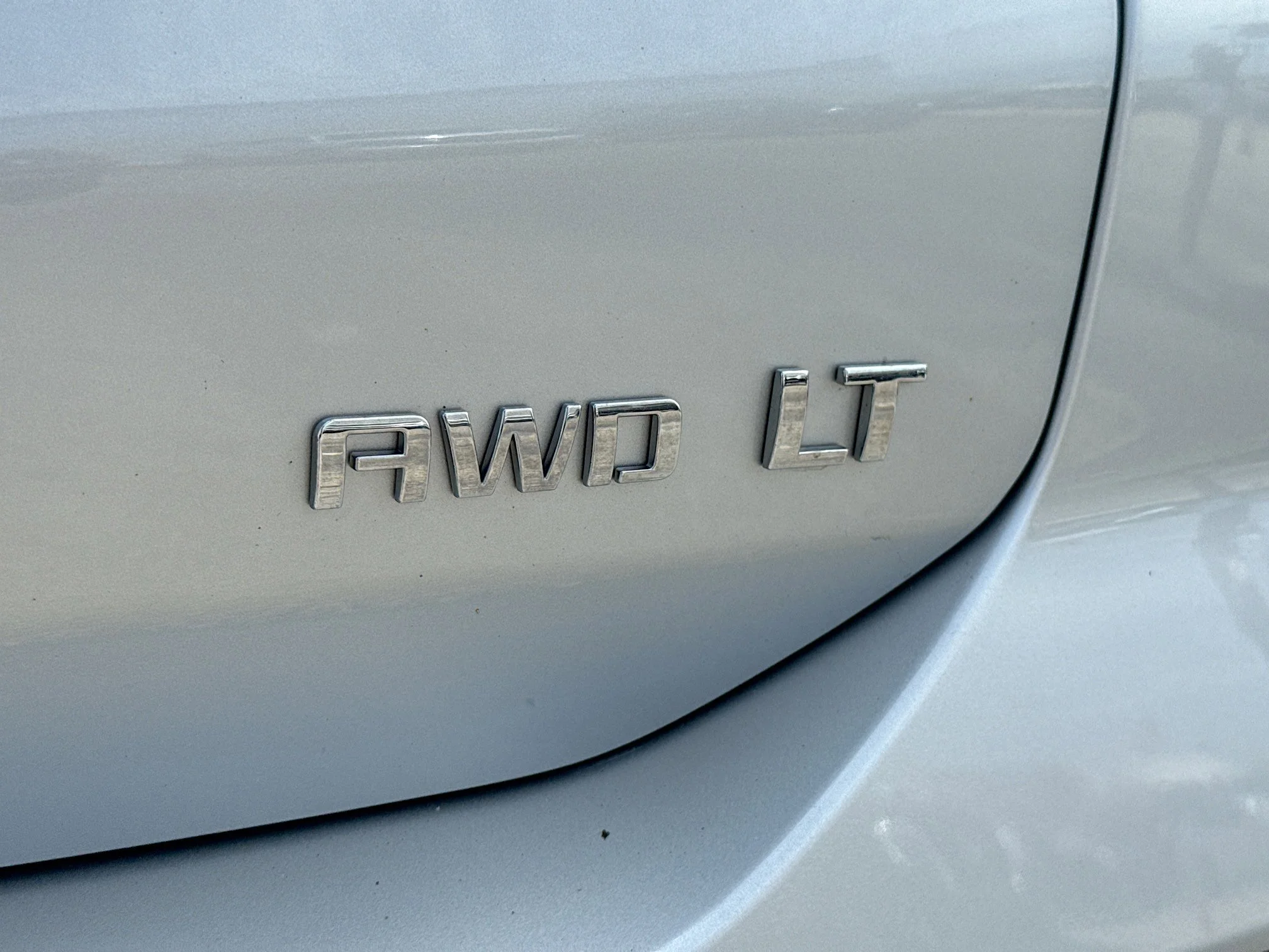 Used 2019 Silver Ice Metallic Chevrolet LT image 11