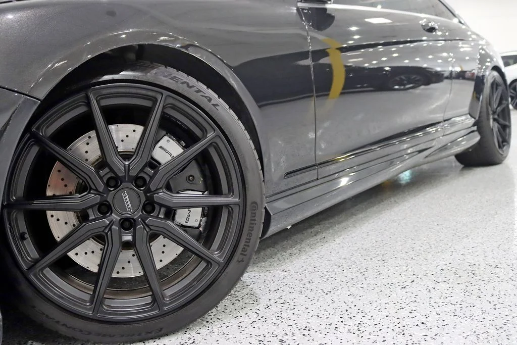 Used 2011  Mercedes-Benz CL 63 AMG® image 4