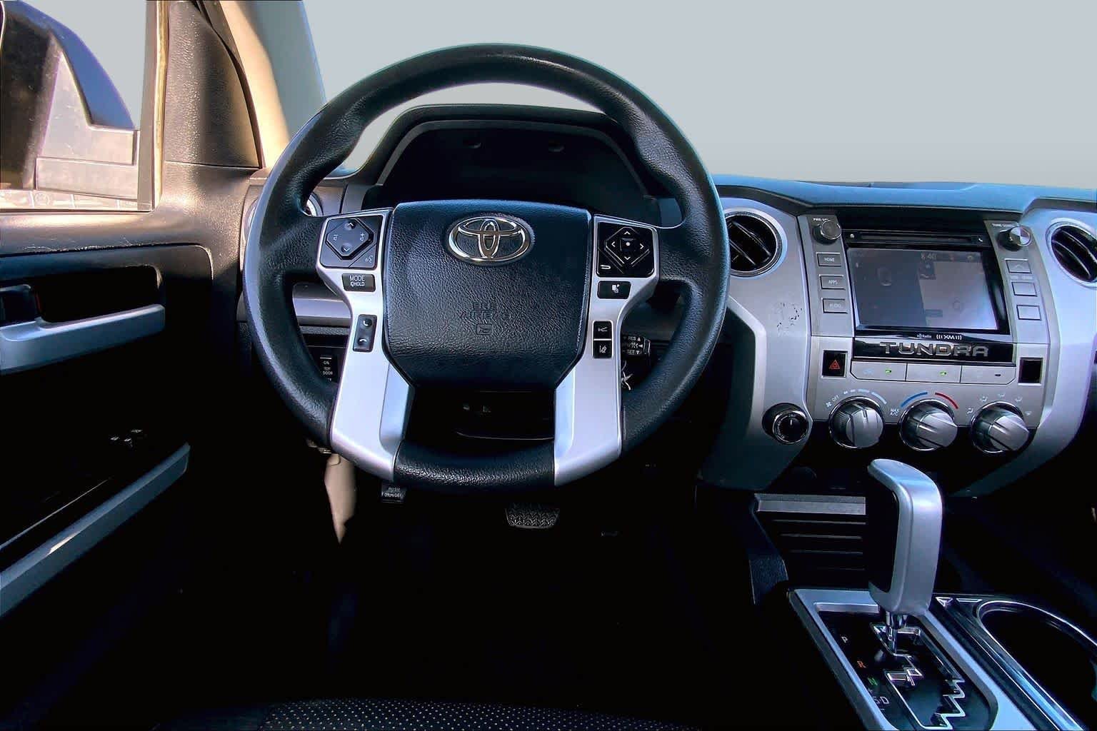 Used 2018 Quicksand Toyota SR5 image 5