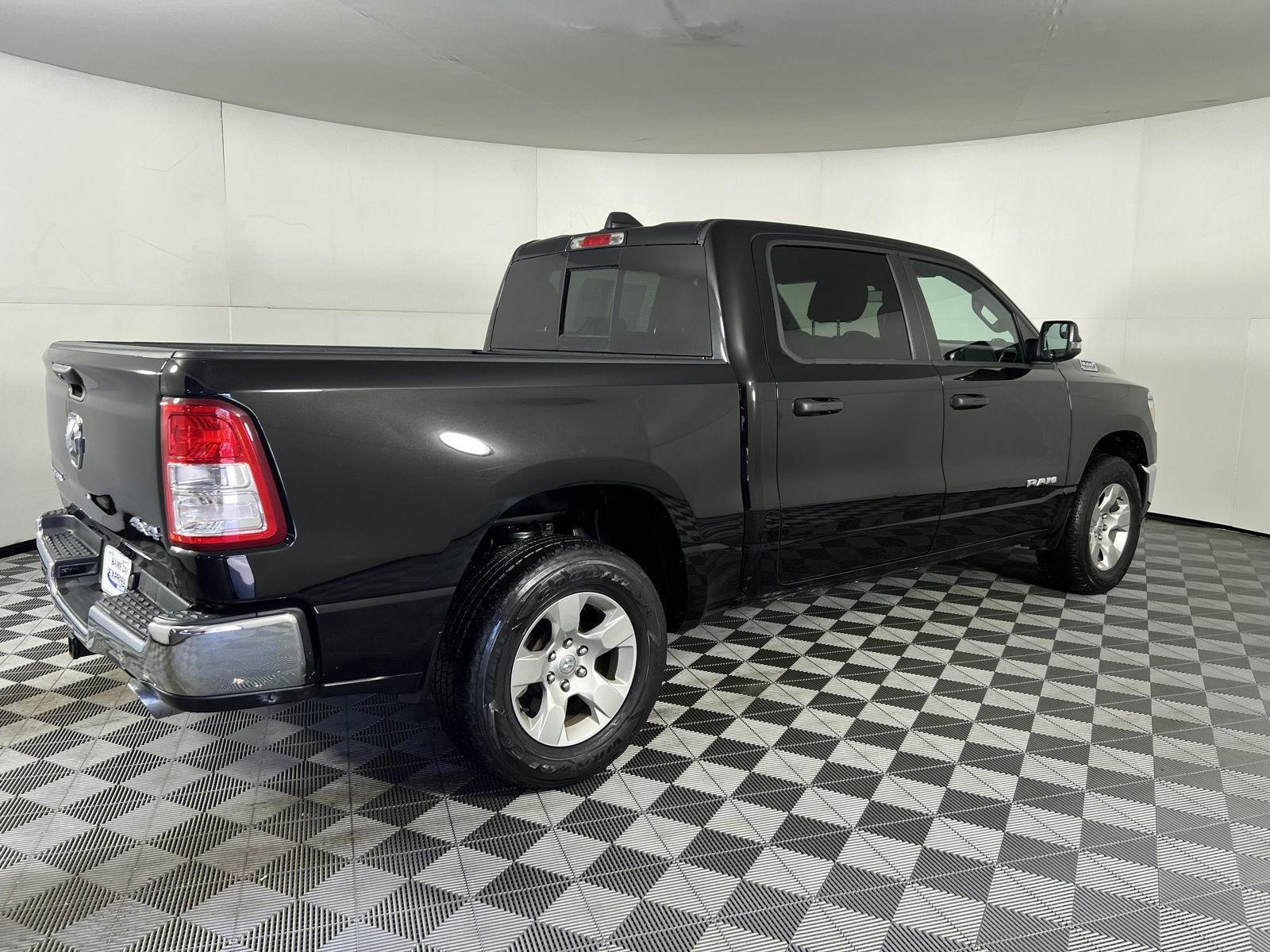 Used 2023 Diamond Black Crystal Pearlcoat Ram Big Horn image 8