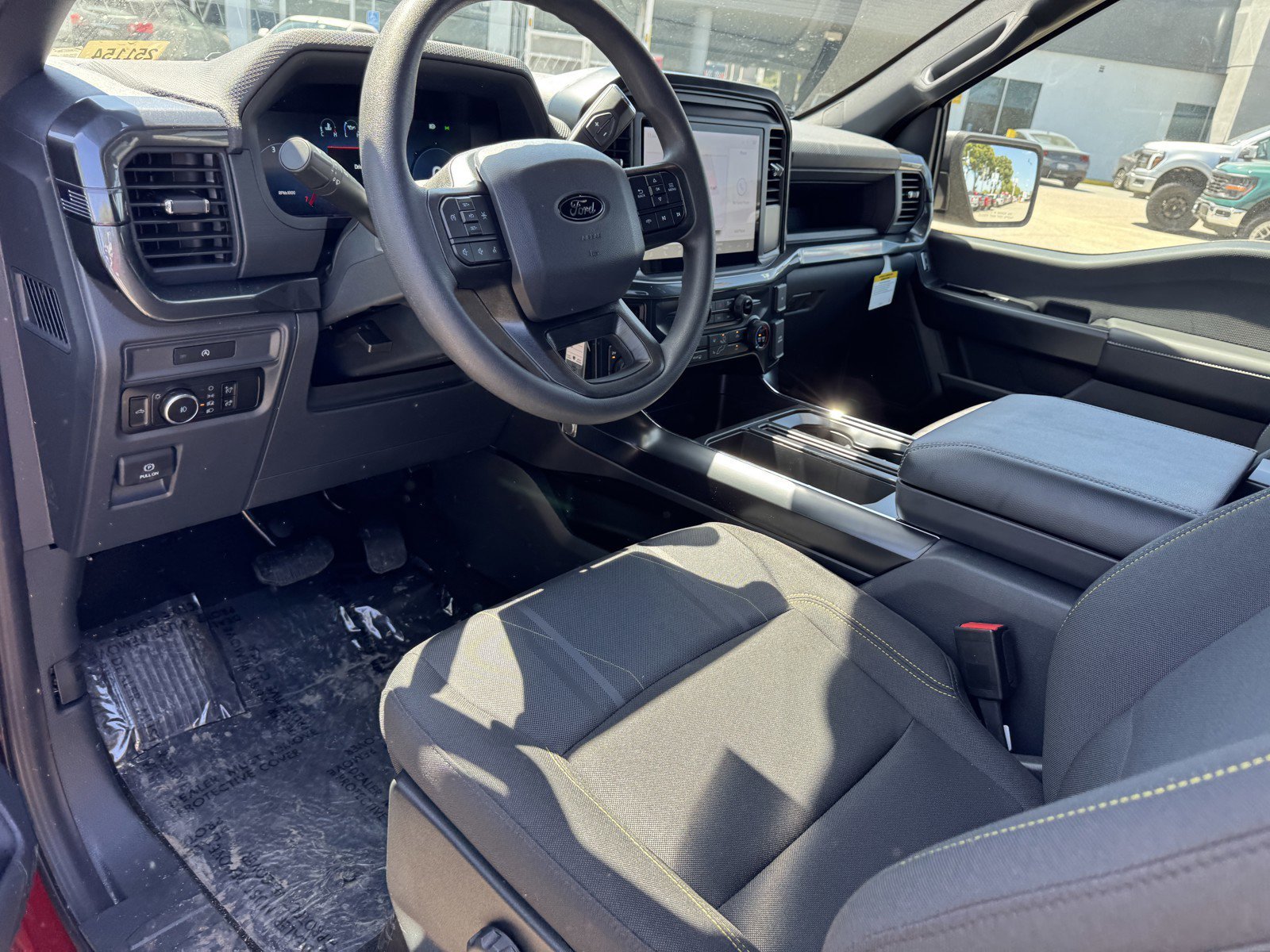 2025 Ford F-150 STX - Photo 14