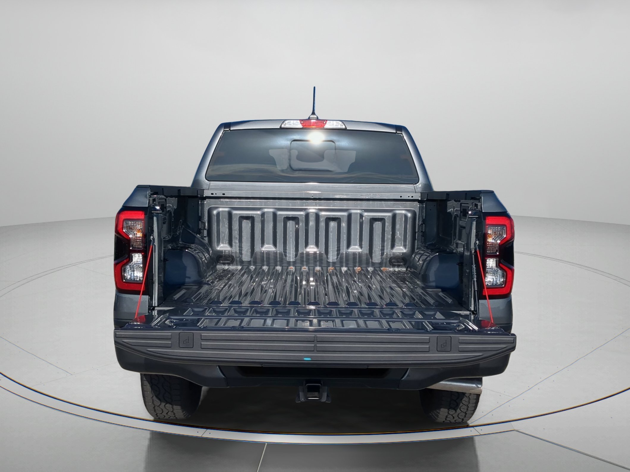 New 2026 Carbonized Gray Metallic Ford Lariat® image 43