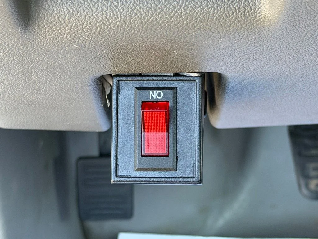 Used 2007 White Chevrolet LS image 14