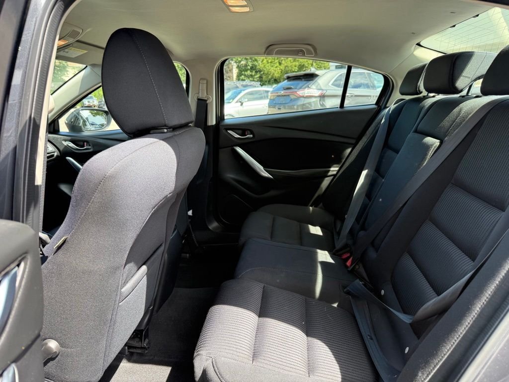 Used 2014 Gray Mazda i Sport image 24