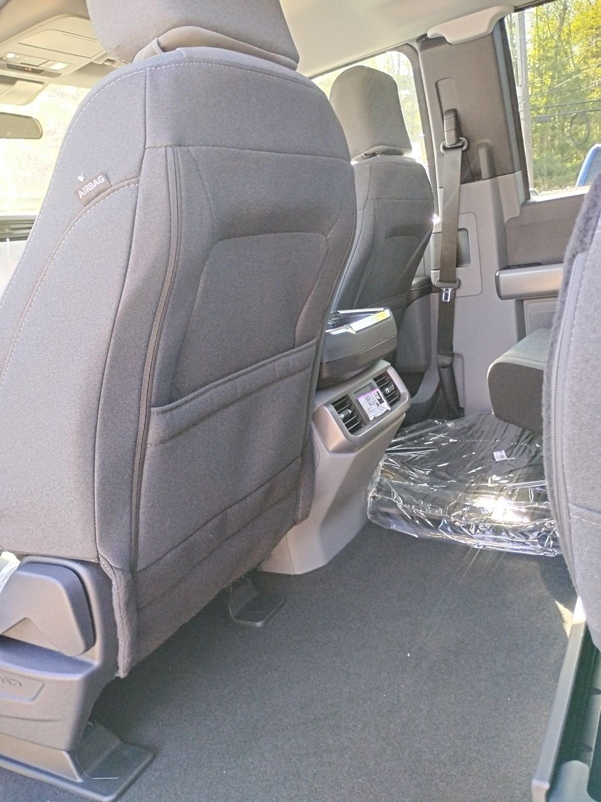 New 2026 Carbonized Gray Metallic Ford XLT image 13