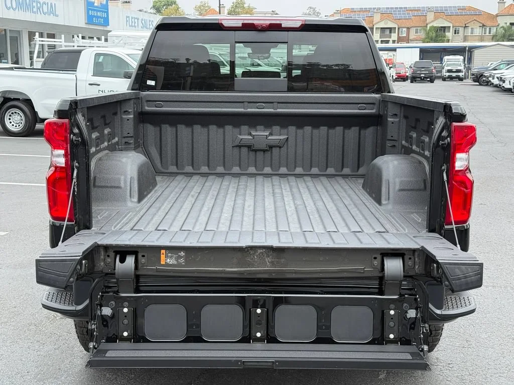 2026 Chevrolet Silverado 1500 ZR2 - Photo 7