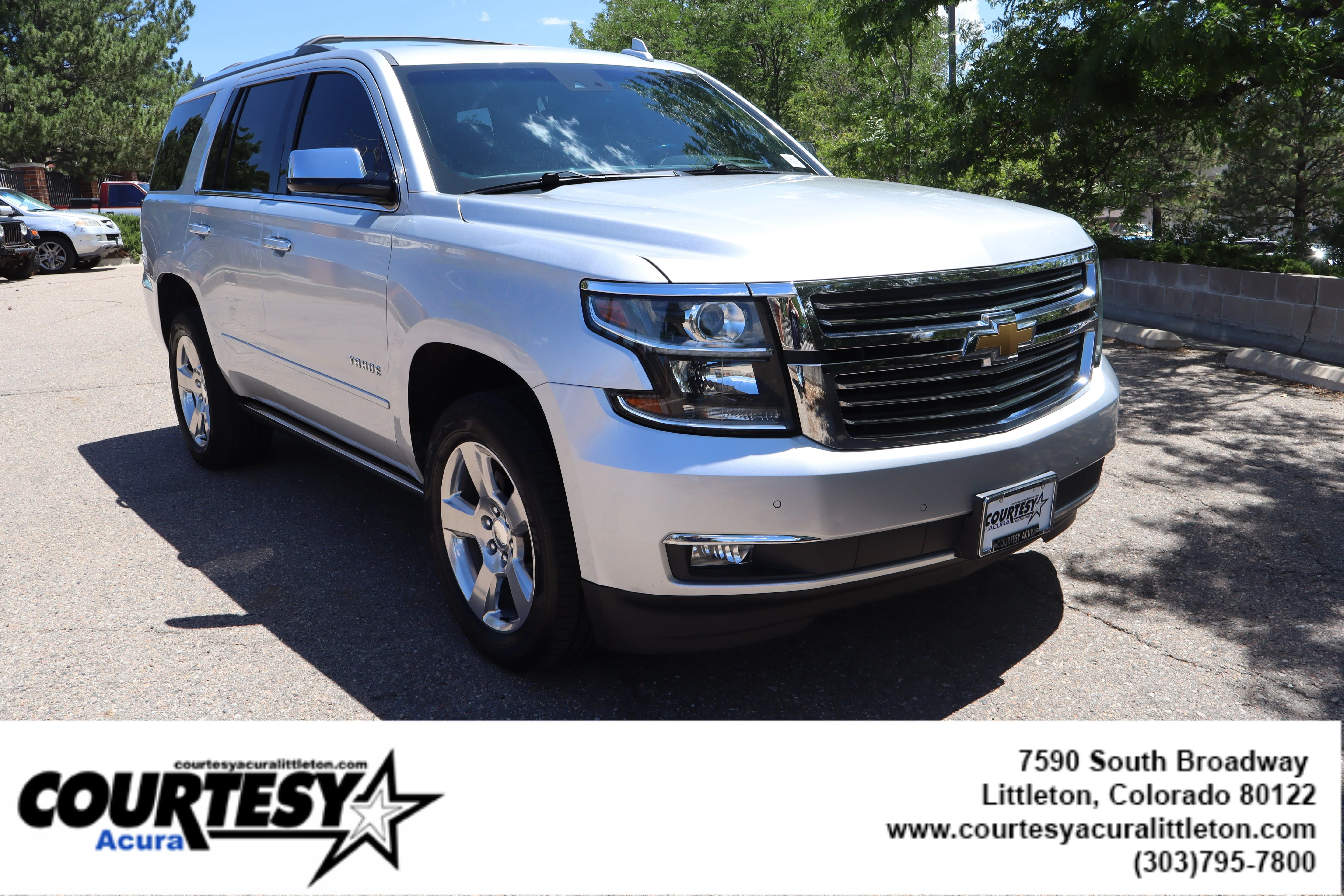 Used 2019 Silver Ice Metallic Chevrolet Premier image 8