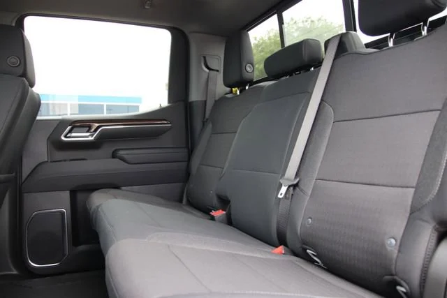 New 2026 Summit White Chevrolet LT Trail Boss image 21
