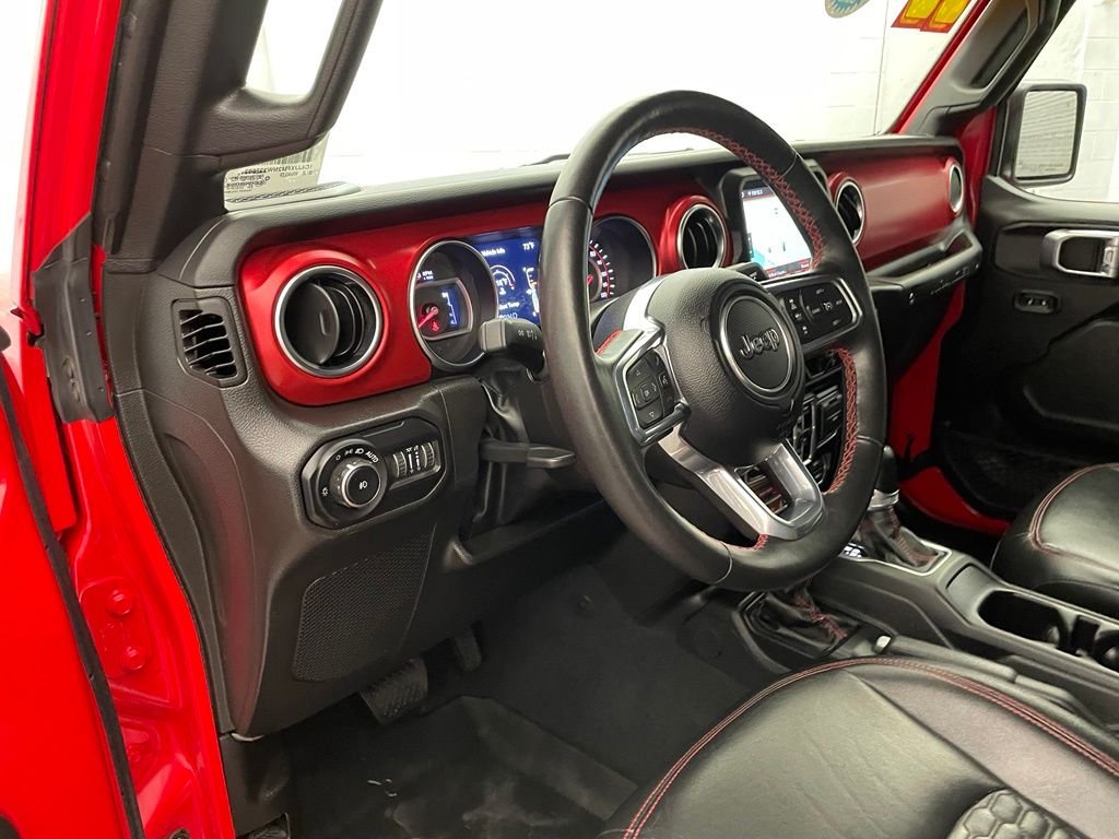 Used 2022 Red Jeep Unlimited Rubicon image 21