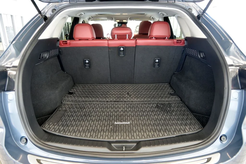 Used 2022 Gray Mazda 2.5 S Carbon Edition image 29