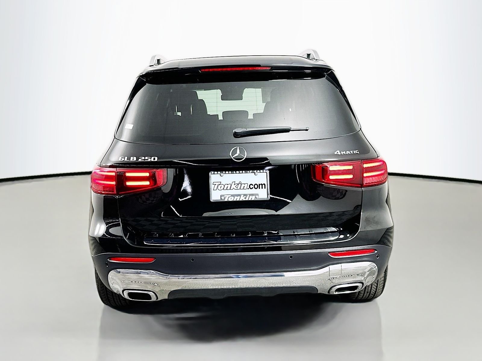 Used 2025 Black Mercedes-Benz GLB 250 image 6